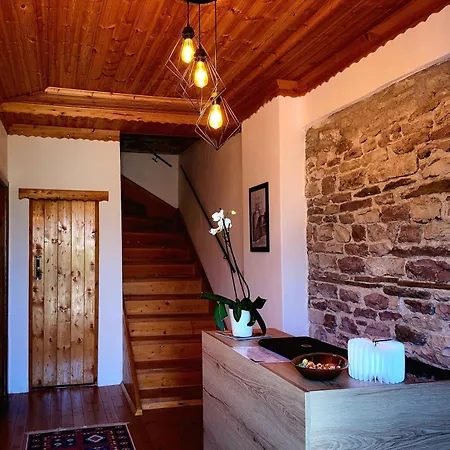 Porta7 Hotel Gjirokastër