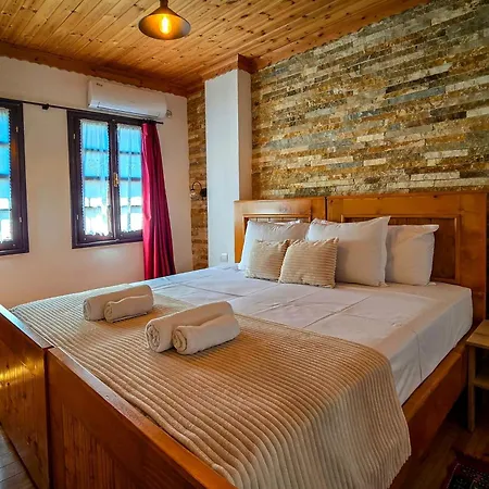 Porta7 Hotel Gjirokastër